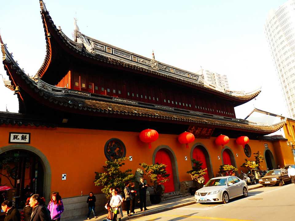 Храм Нефритового Будды в Шанхае. Шанхай: Восток плюс Запад. Изображение 13