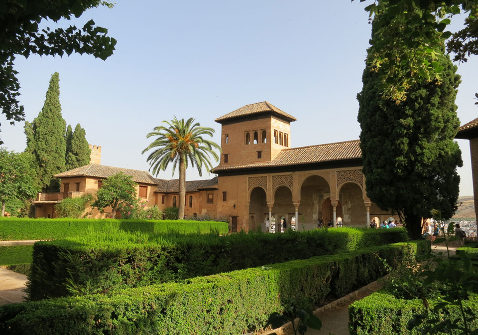 Парталь. Дворцовый комплекс Альгамбра в Гранаде. От безумия до величия: можно ли увидеть Испанию за 10 дней. Изображение 59