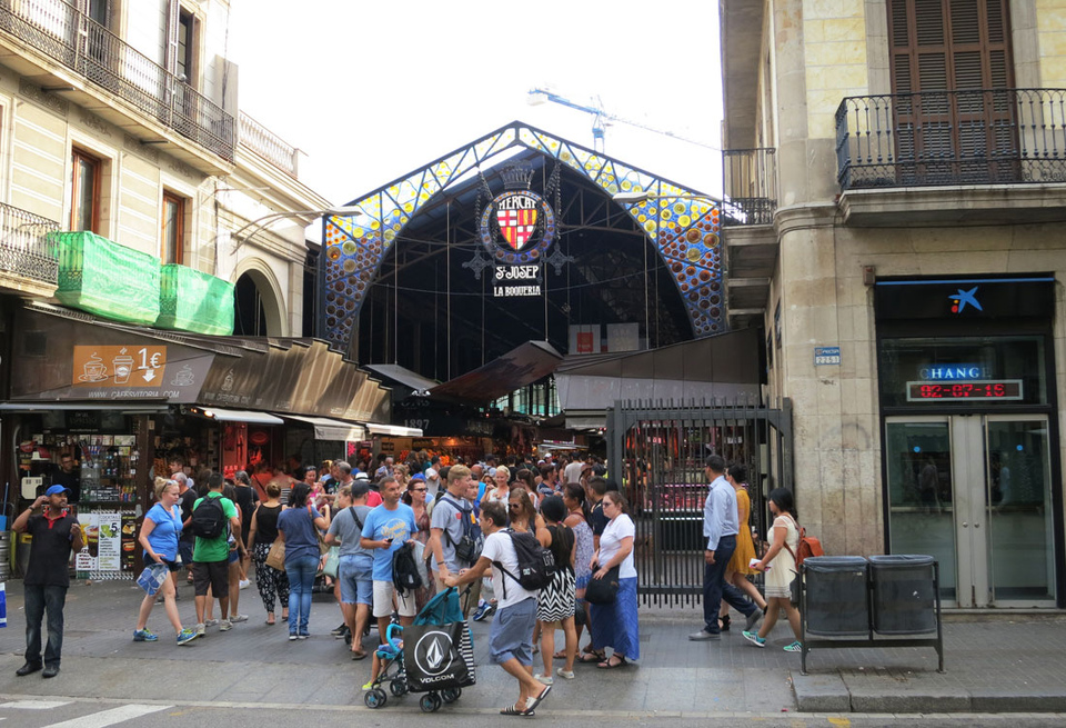 Рынок Бокерия в Барселоне. От безумия до величия: можно ли увидеть Испанию за 10 дней. Изображение 108