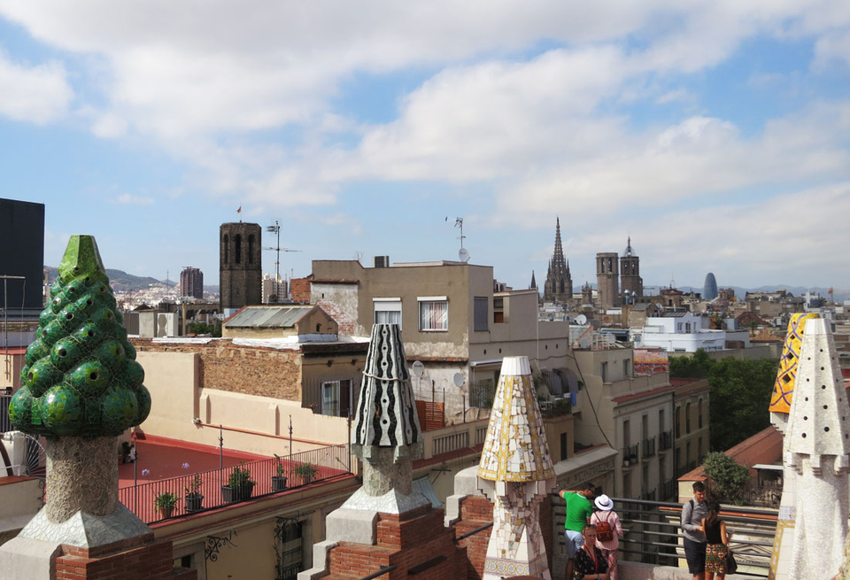 Дворец Гуэля в Барселоне. Архитектура Гауди. . От безумия до величия: можно ли увидеть Испанию за 10 дней. Изображение 123