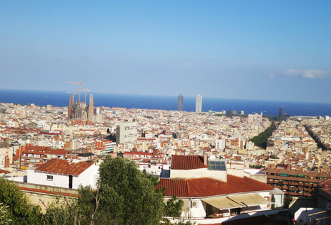 Вид на Барселону из парка Гуэля. От безумия до величия: можно ли увидеть Испанию за 10 дней. Изображение 133