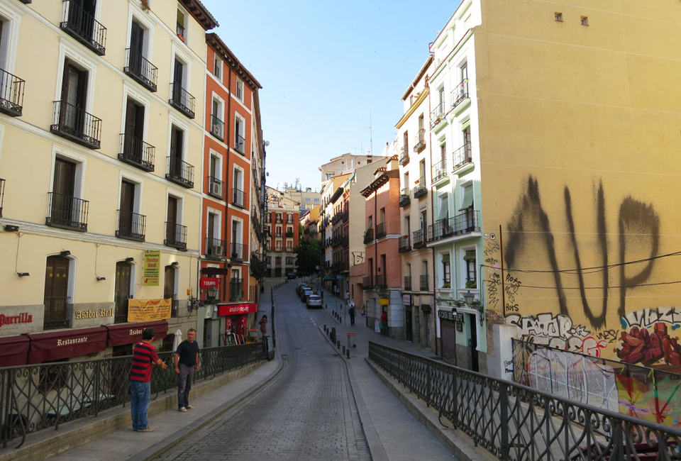 Улицы Мадрида, достопримечательности . От безумия до величия: можно ли увидеть Испанию за 10 дней. Изображение 1