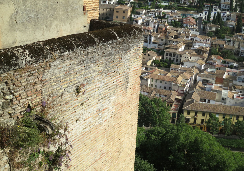 Дворцовый комплекс Альгамбра в Гранаде. От безумия до величия: можно ли увидеть Испанию за 10 дней. Изображение 76