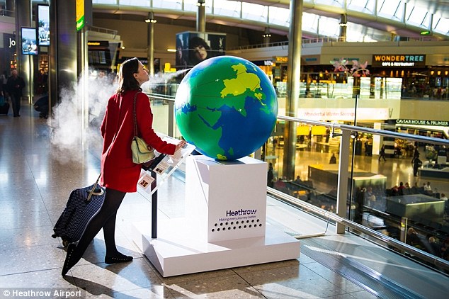 В аэропорту Хитроу появился глобус с запахами стран мира. Изображение 1