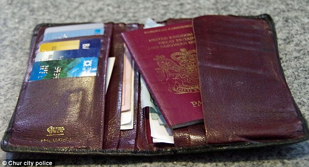 Британскому туристу вернули паспорт и кошелек, потерянные в Швейцарии 18 лет назад. Изображение 1