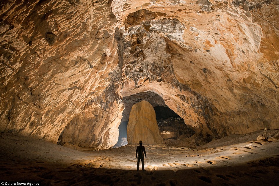 Фото дня: Исследователи обнаружили уникальную сеть пещер на юге Китая. Изображение 1.3