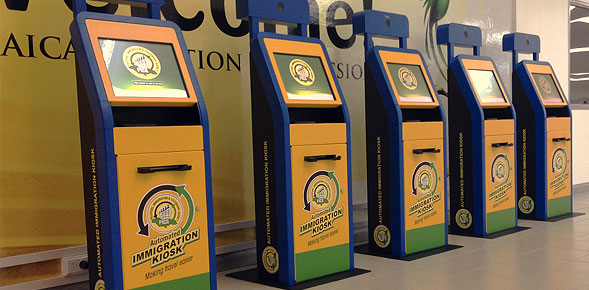 В аэропортах Ямайки появились автоматы для погранконтроля. Изображение 1