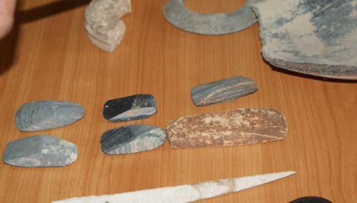 Более 200 древних артефактов обнаружены в пещере в тайской провинции Краби. Изображение 1.2