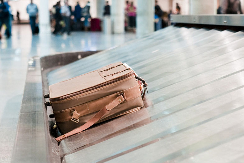 Потерянный багаж. В Санкт-Петербург доставили багаж 300 туристов, «забытый» на прошлой неделе в Таиланде. Изображение 1