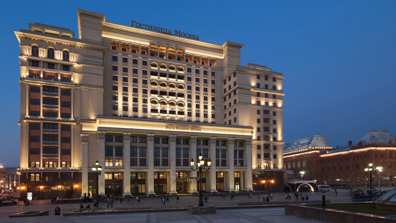 На месте снесенной гостиницы «Москва» открылся отель Four Seasons (фото). Изображение 1.5
