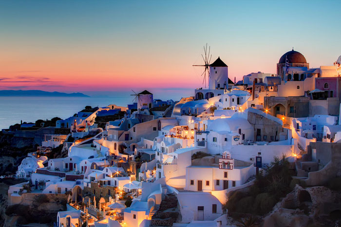 Остров Санторини, Греция. Иностранный турпоток в Грецию за 10 месяцев 2014 года превысил 20 млн человек. Изображение 1
