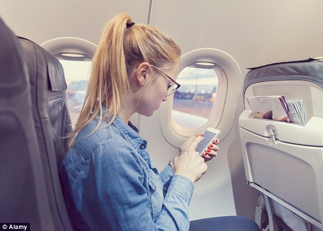 Wi-Fi на борту самолета. Самый дорогой Wi-Fi на борту — у Air France и KLM, самый дешевый — у Emirates. Изображение 1