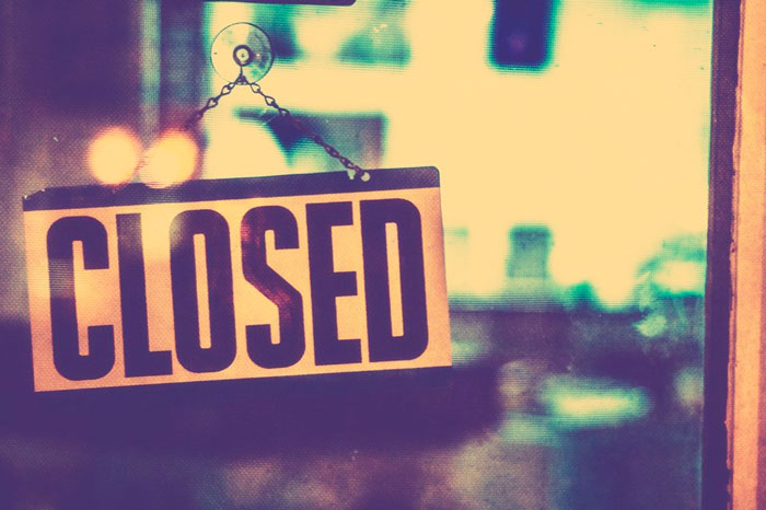 Табличка "Закрыто", Closed. Ростуризм запретил туроператорам продавать путевки в Турцию. Изображение 1
