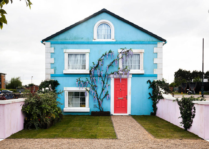 Плавучий дом на Темзе, Airbnb. Фото дня: сервис бронирования апартаментов запустил по Темзе плавучий дом. Изображение 1.2