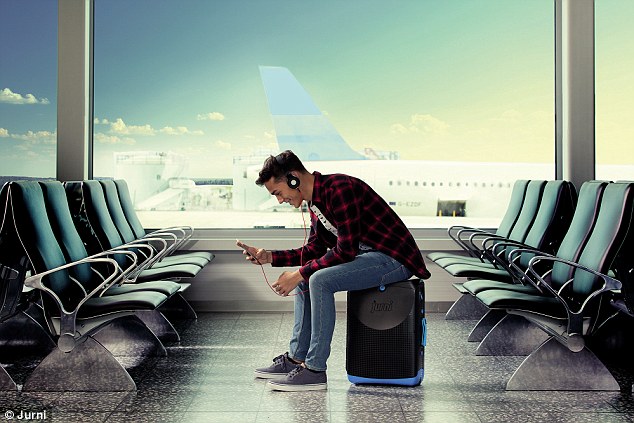 Новый чемодан-стул сделает путешествия более комфортными. Изображение 1.1